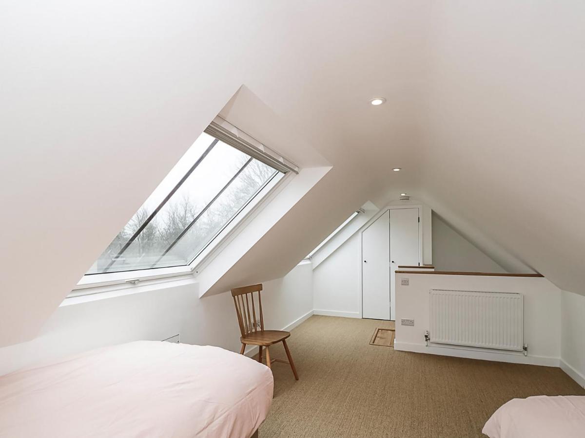 High Cogges Farm Holiday Cottages - The Cart Shed Witney Exterior foto